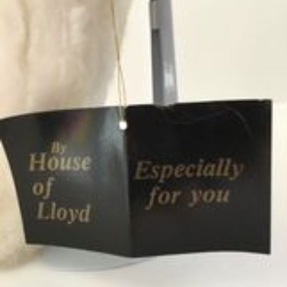 Collectible House Of Lloyd Christmas Around The World Bunny Porcelain 14" Doll - Picture 4 of 10